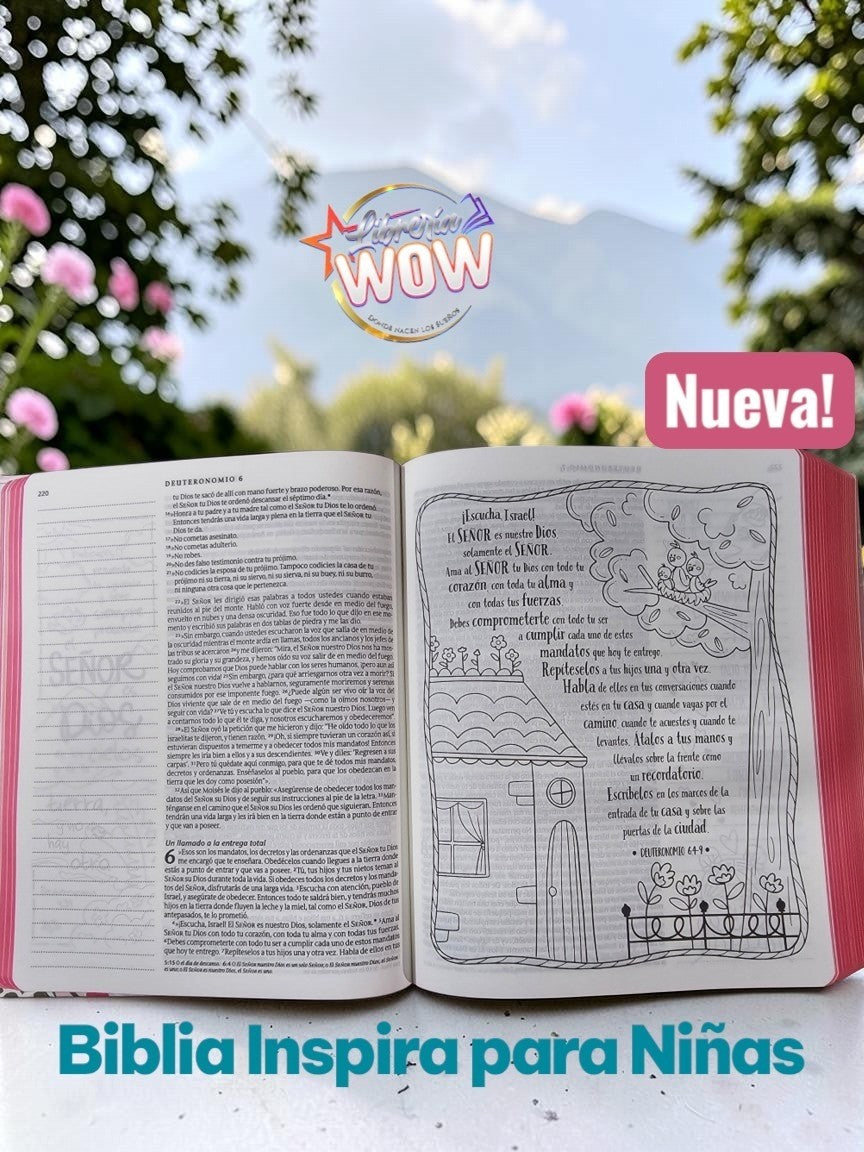 Biblia Inspira para niñas de Libreria Wow abierta mostrando texto de Deuteronomio con ilustraciones para colorear