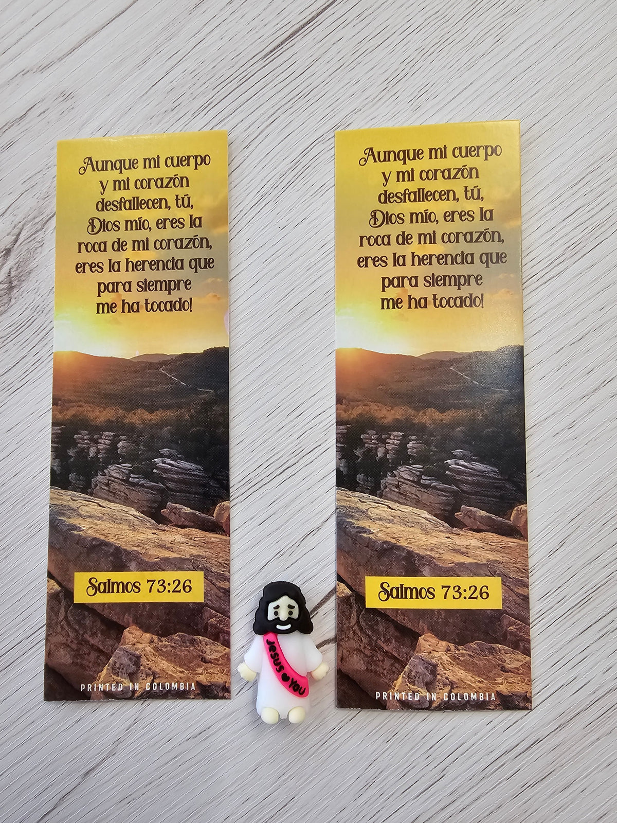 Set de 2 Marcadores De Libros Con Figura ( vienen surtidos )