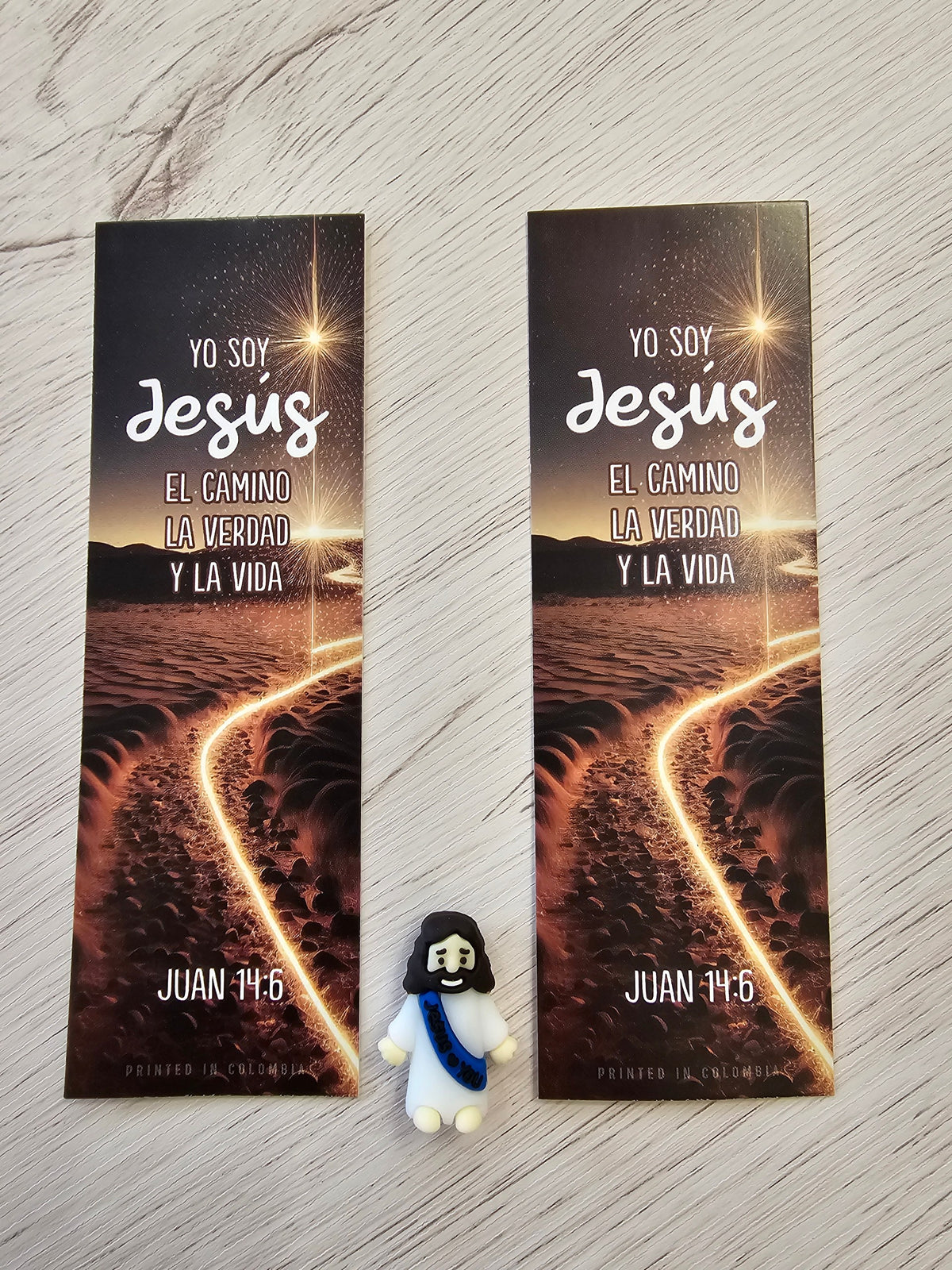 Set de 2 Marcadores De Libros Con Figura ( vienen surtidos )